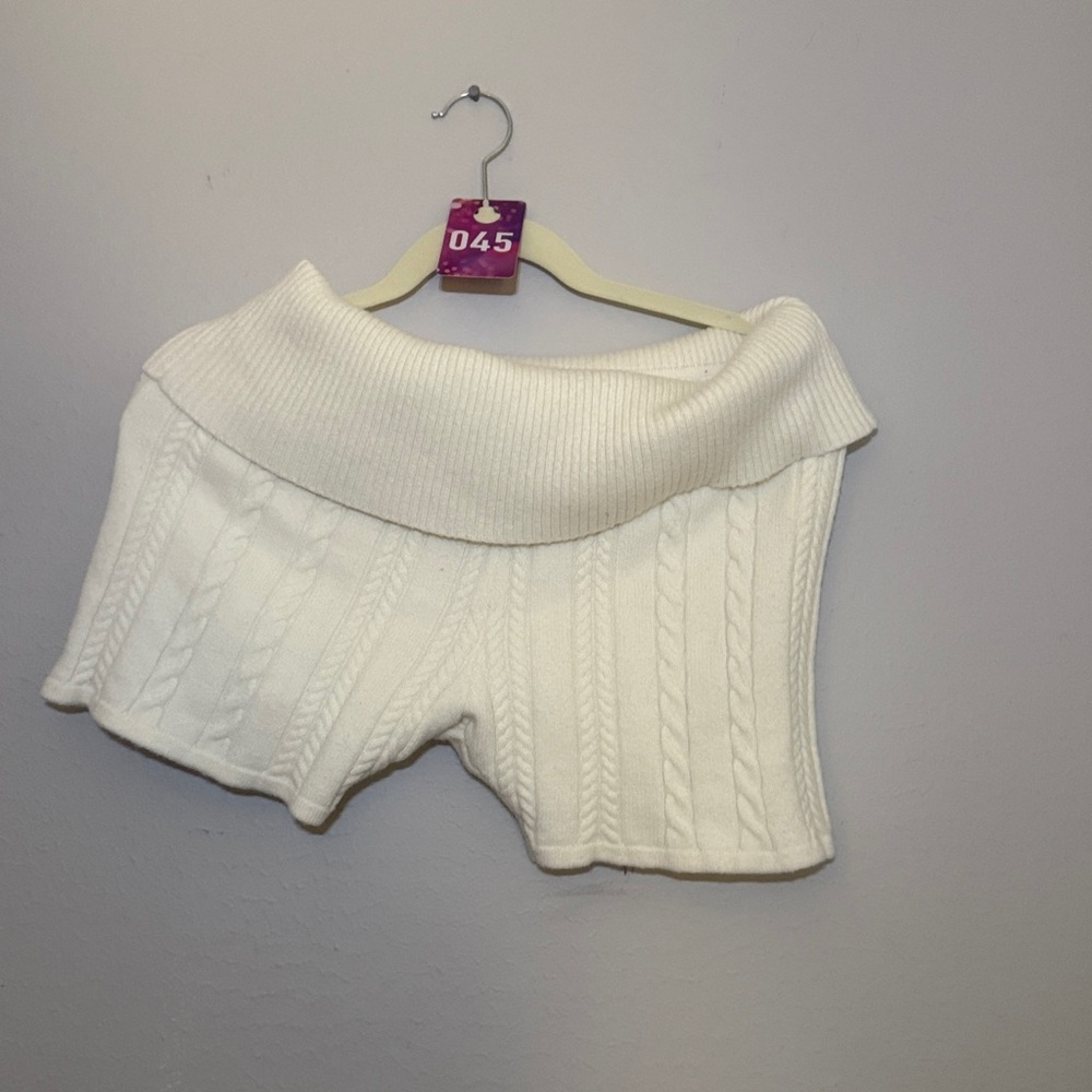 Women's White Knit Shorts
